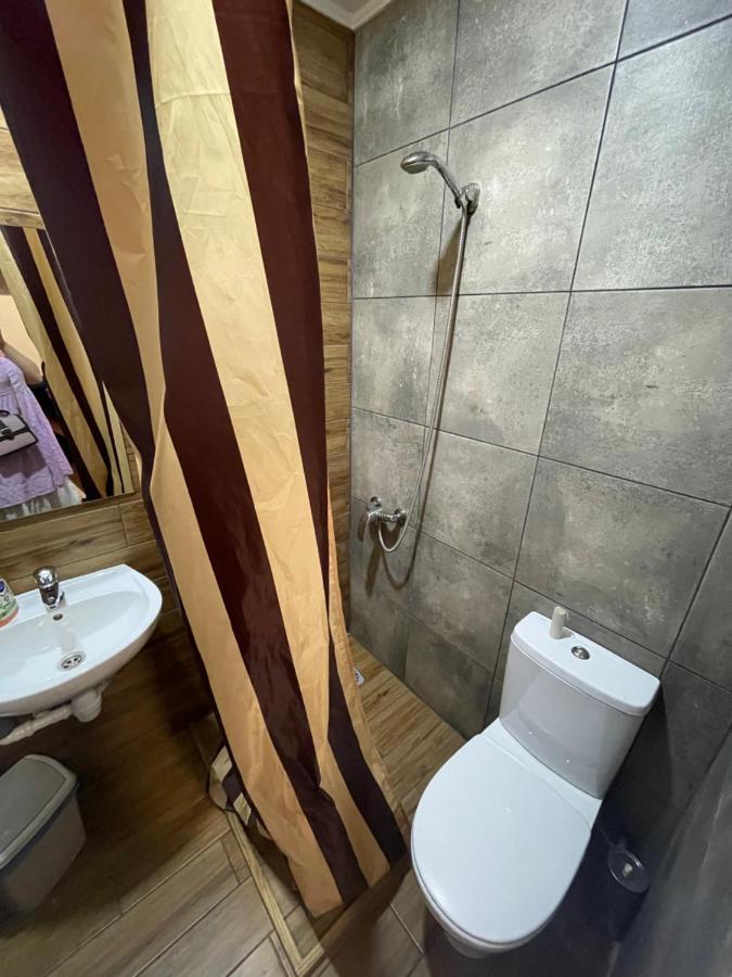 Hostel U Pottera Chernivtsi Εξωτερικό φωτογραφία