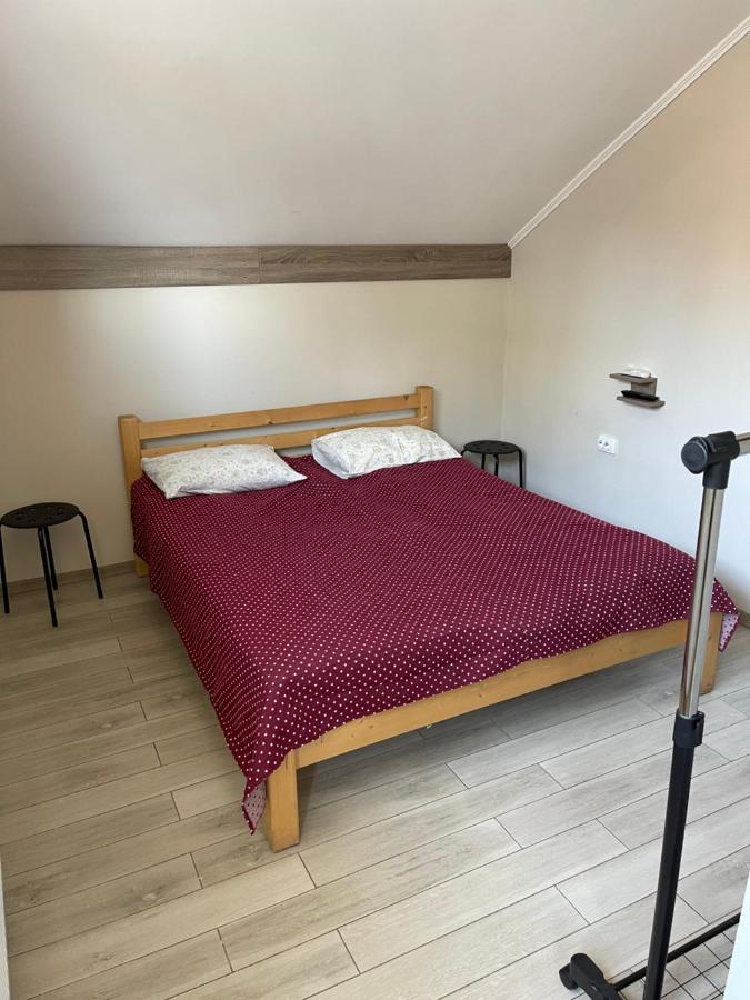 Hostel U Pottera Chernivtsi Εξωτερικό φωτογραφία